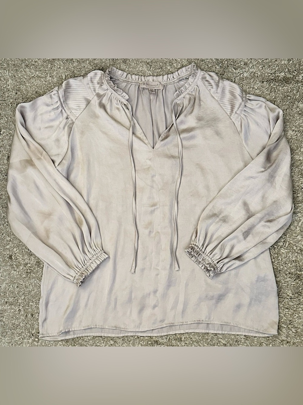 Philosophy Women’s M Beige V-Neck Tie Neck Ruffle Elastic Cuff Long Sleeve Top